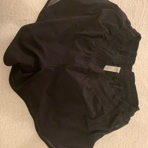 SUPER CUTE LULULEMON HOOTIE SHORTS